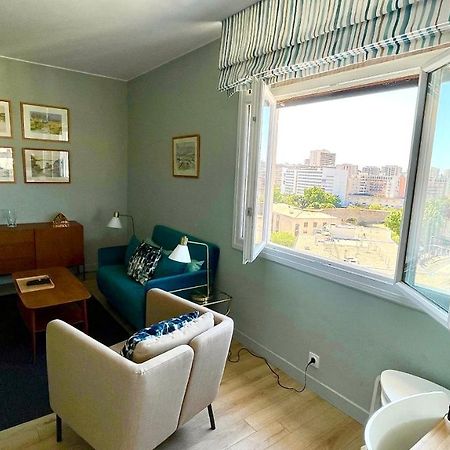 Vue Sur Rade Appartement Elegant Vaste Climatise Etage Eleve Ascenseur Proche Parking Et Toutes Commodites Au Coeur Du Toulon Historique 外观 照片