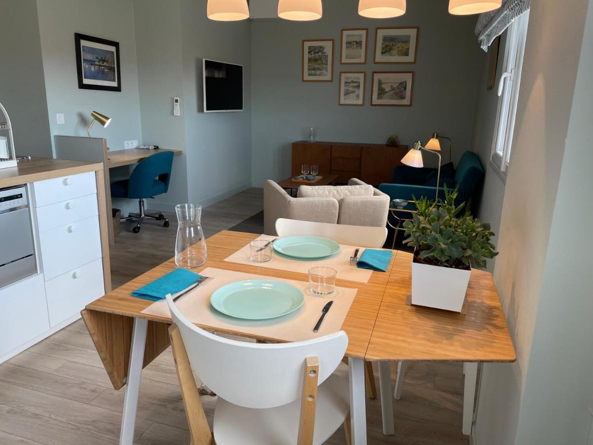 Vue Sur Rade Appartement Elegant Vaste Climatise Etage Eleve Ascenseur Proche Parking Et Toutes Commodites Au Coeur Du Toulon Historique 外观 照片