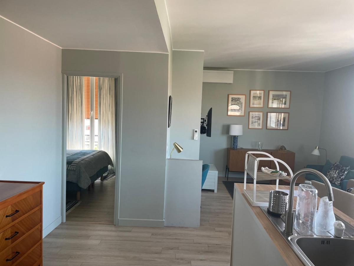 Vue Sur Rade Appartement Elegant Vaste Climatise Etage Eleve Ascenseur Proche Parking Et Toutes Commodites Au Coeur Du Toulon Historique 外观 照片