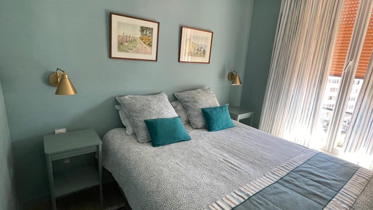 Vue Sur Rade Appartement Elegant Vaste Climatise Etage Eleve Ascenseur Proche Parking Et Toutes Commodites Au Coeur Du Toulon Historique 外观 照片