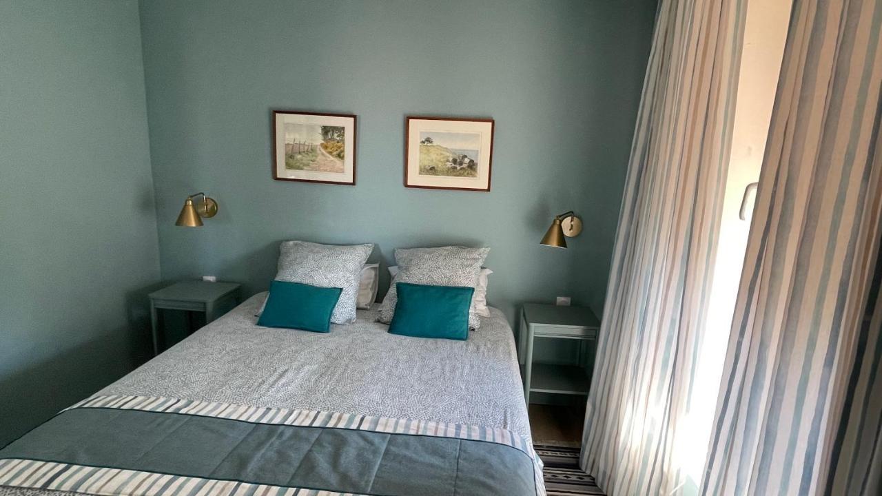 Vue Sur Rade Appartement Elegant Vaste Climatise Etage Eleve Ascenseur Proche Parking Et Toutes Commodites Au Coeur Du Toulon Historique 外观 照片