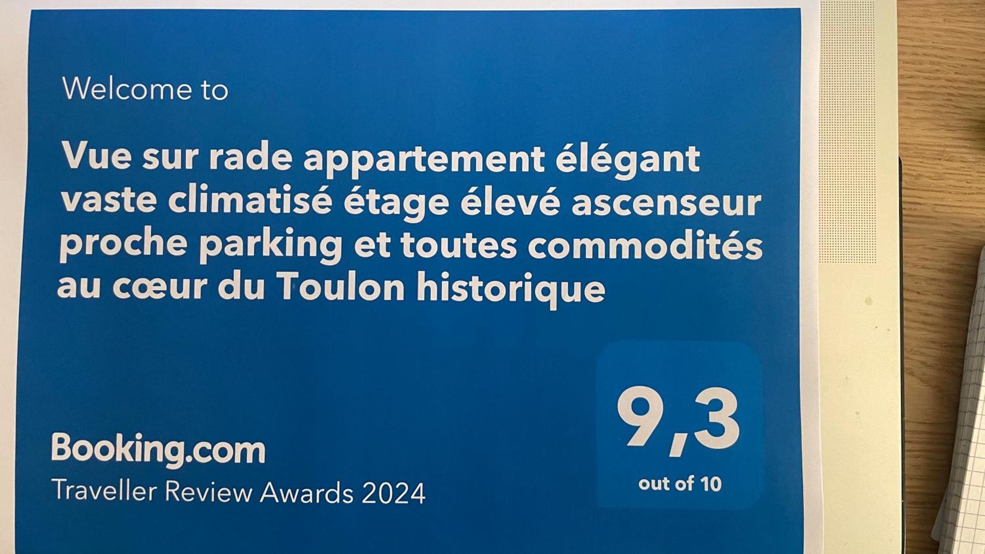 Vue Sur Rade Appartement Elegant Vaste Climatise Etage Eleve Ascenseur Proche Parking Et Toutes Commodites Au Coeur Du Toulon Historique 外观 照片